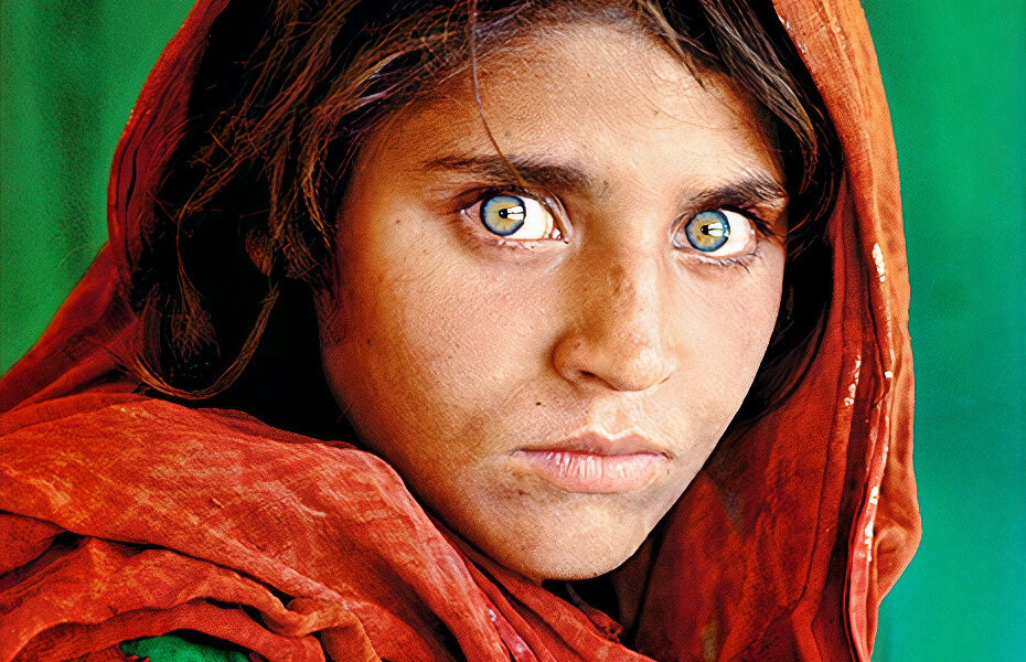 Between Destruction and Breathtaking Beauty: Steve McCurry's “Afghanistan”